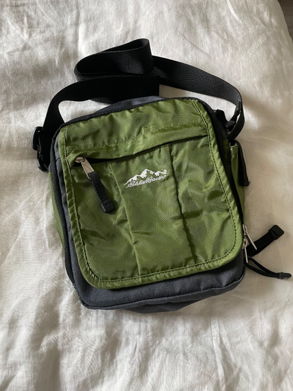 Eddie Bauer crossbody nylon travel bag organizer hiking compact messenger